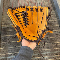 Load image into Gallery viewer, SR Glove - 12" RHT Modified trapeze web
